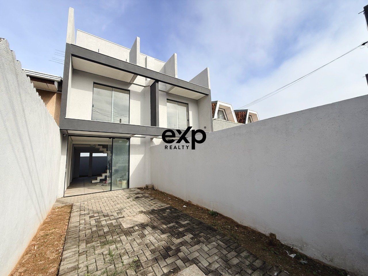 Sobrado à venda em Curitiba, Jorge Pedro Anad 50 Sítio Cercado Curitiba 81925-560, 68 m²