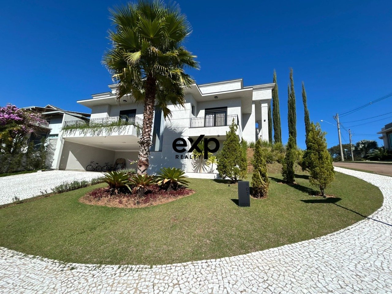 Casa em Condomínio à venda em Louveira, dos Cambaras 707 Santa Isabel Louveira 13291-124, 653 m²