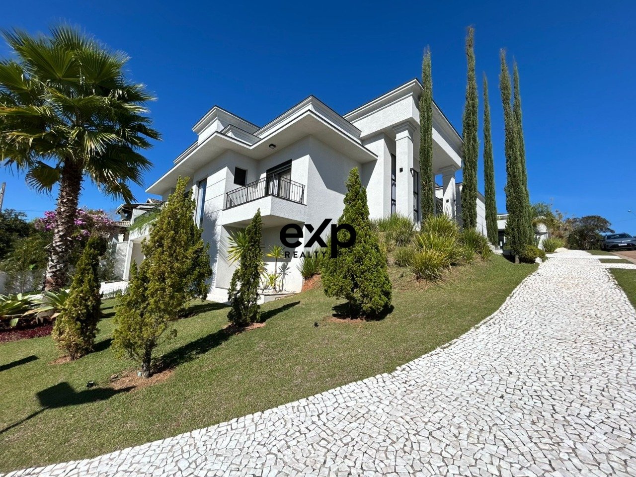 Casa em Condomínio à venda em Louveira, dos Cambaras 707 Santa Isabel Louveira 13291-124, 653 m²