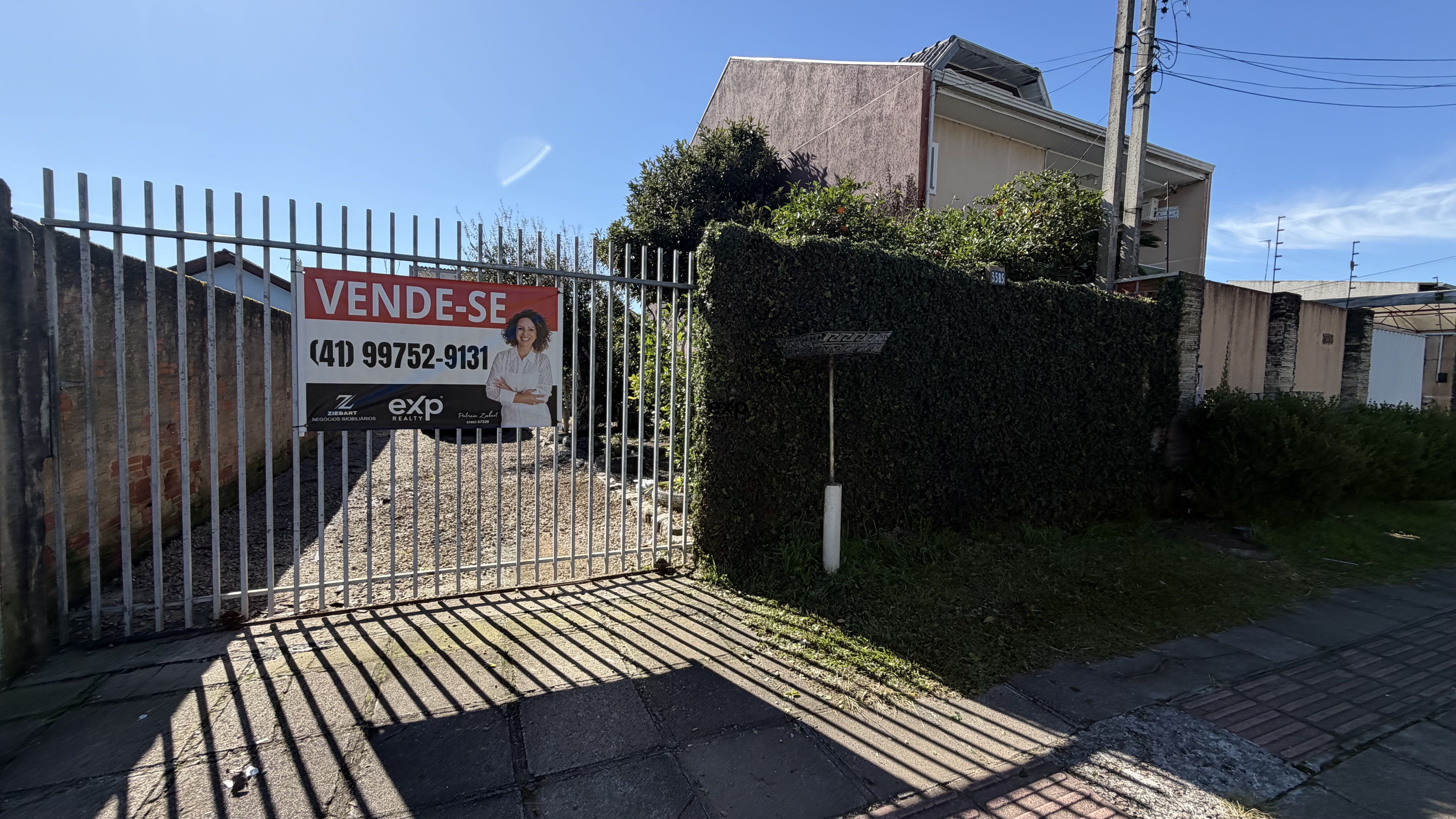 Terreno à venda em São José dos Pinhais, Rua Anneliese Gellert Krigsner 3585 ina São José dos Pinhais 83064-470, 248 m²
