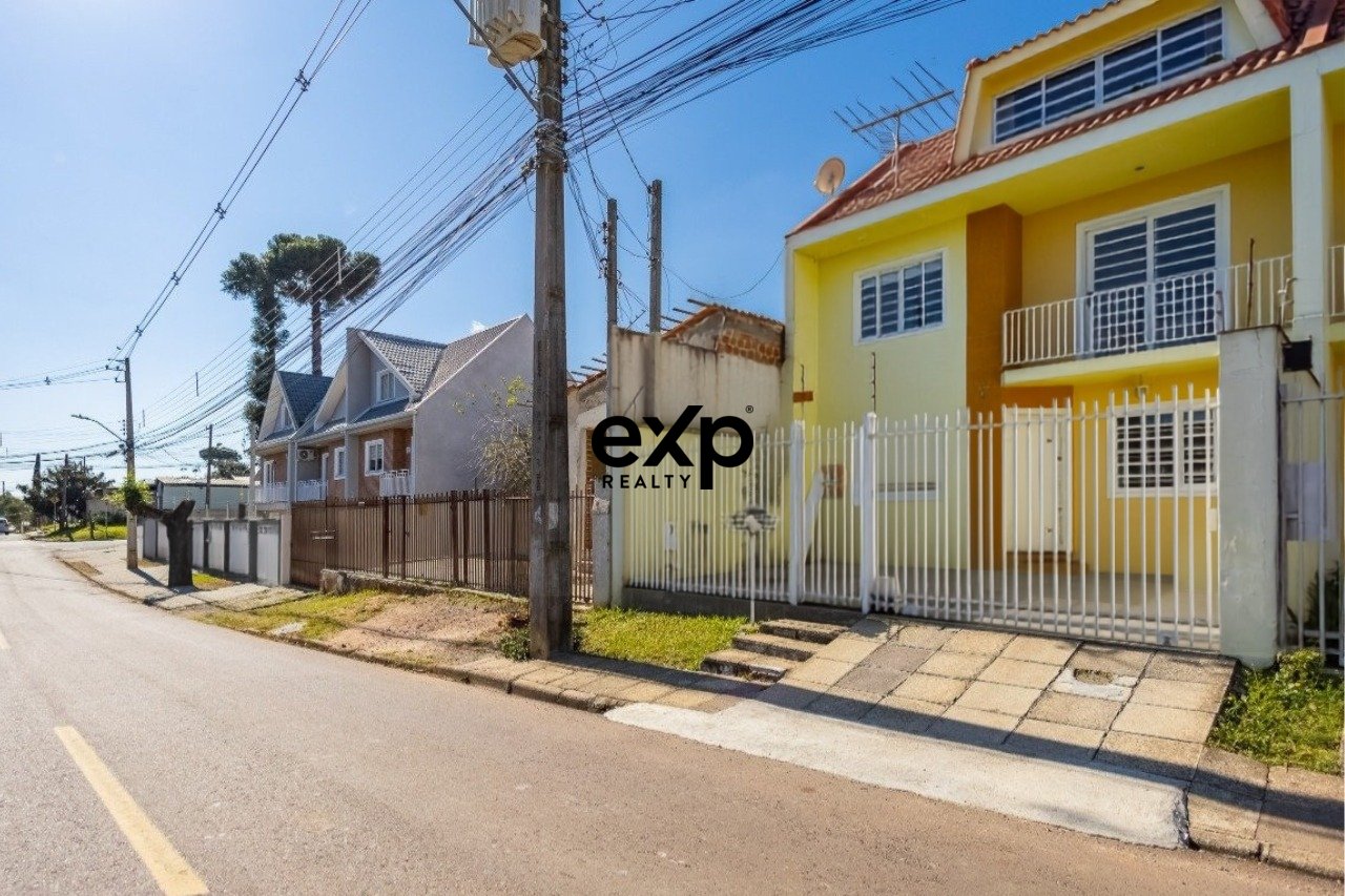Sobrado à venda em Curitiba, Doutor Danilo Gomes 1633 Boqueirão Curitiba 81750-070, 132 m²