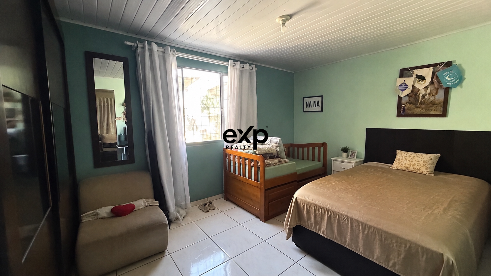 Casa à venda em São José dos Pinhais, Rua Anneliese Gellert Krigsner 1 Iná São José dos Pinhais 83065-470, 248 m²