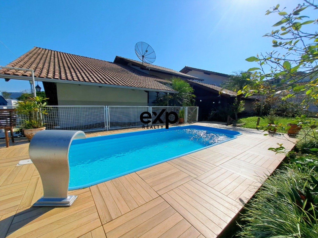 Casa à venda em Blumenau, Félix Gieseler Sênior 402 Velha Blumenau 89041-180, 540 m²