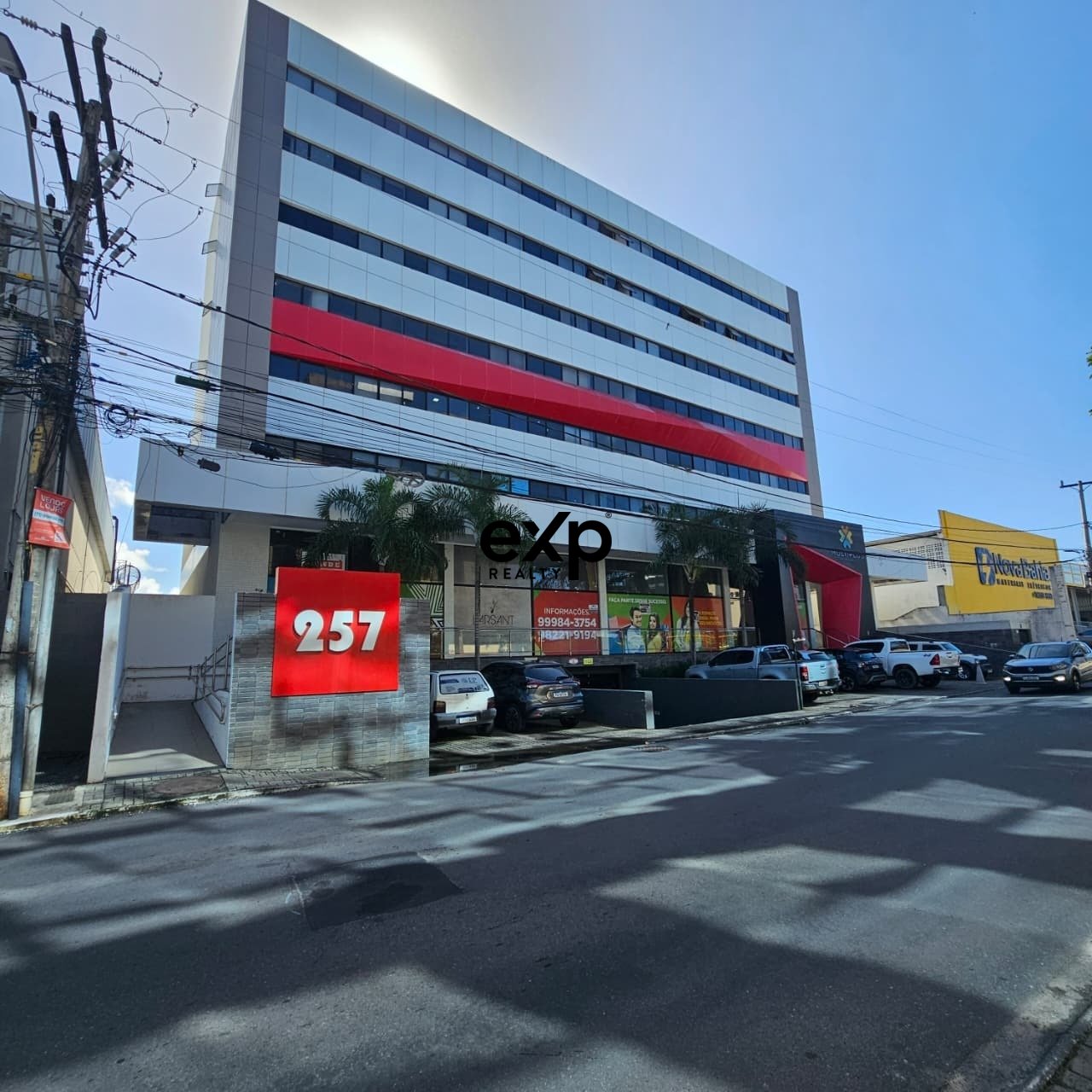 Sala Comercial no Multiplus Empresarial | Vista para Avenida Principal | 23m² Privativos | 1 Vaga | Pitangueiras - Lauro de Freitas