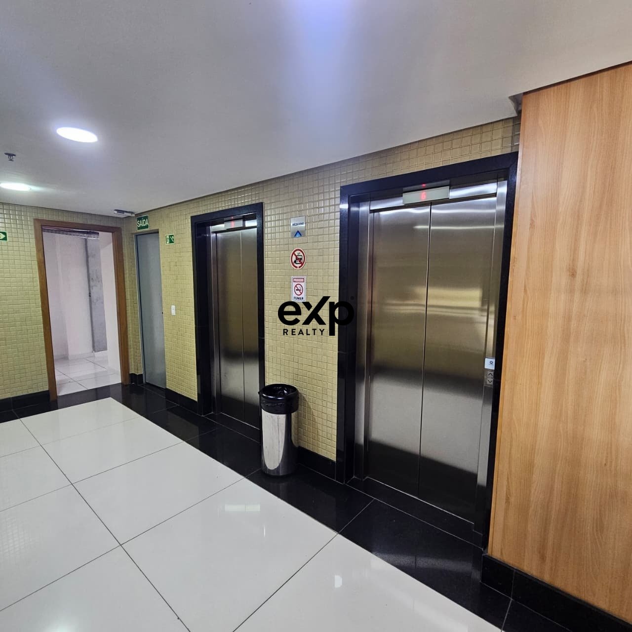 Commercial Office at Multiplus Business Center | Main Avenue View | 23m² Private Area | 1 Parking Space | Pitangueiras - Lauro de Freitas 5