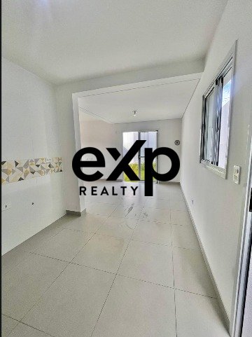 Sobrado à venda em Curitiba, Raymundo Kulik 131 Santa Cândida Curitiba 82720-370, 181 m²