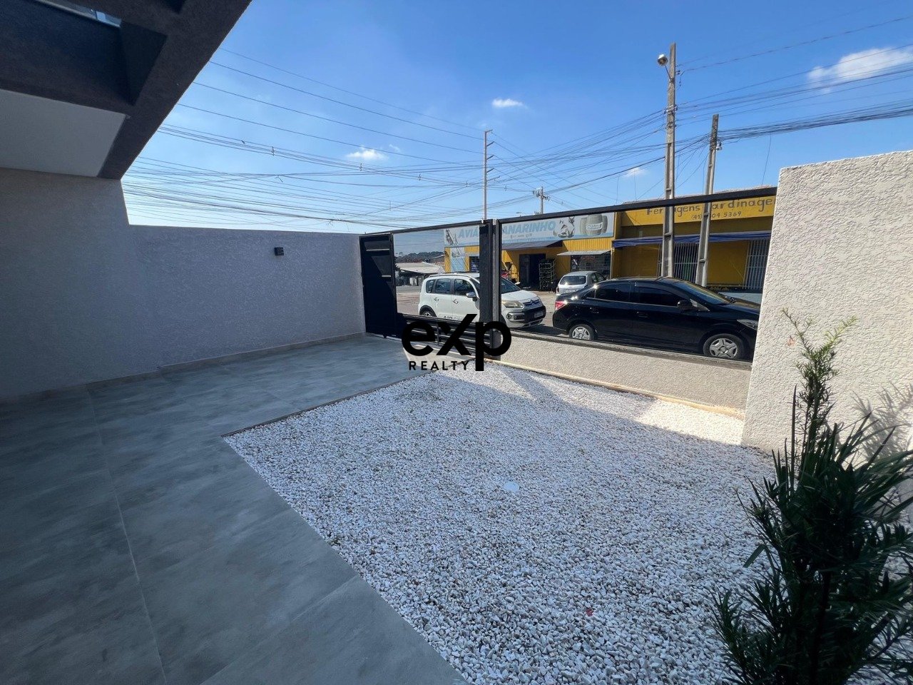 High Standard Townhouse Ready to Move In at Eucaliptos District in Fazenda Rio Grande 4