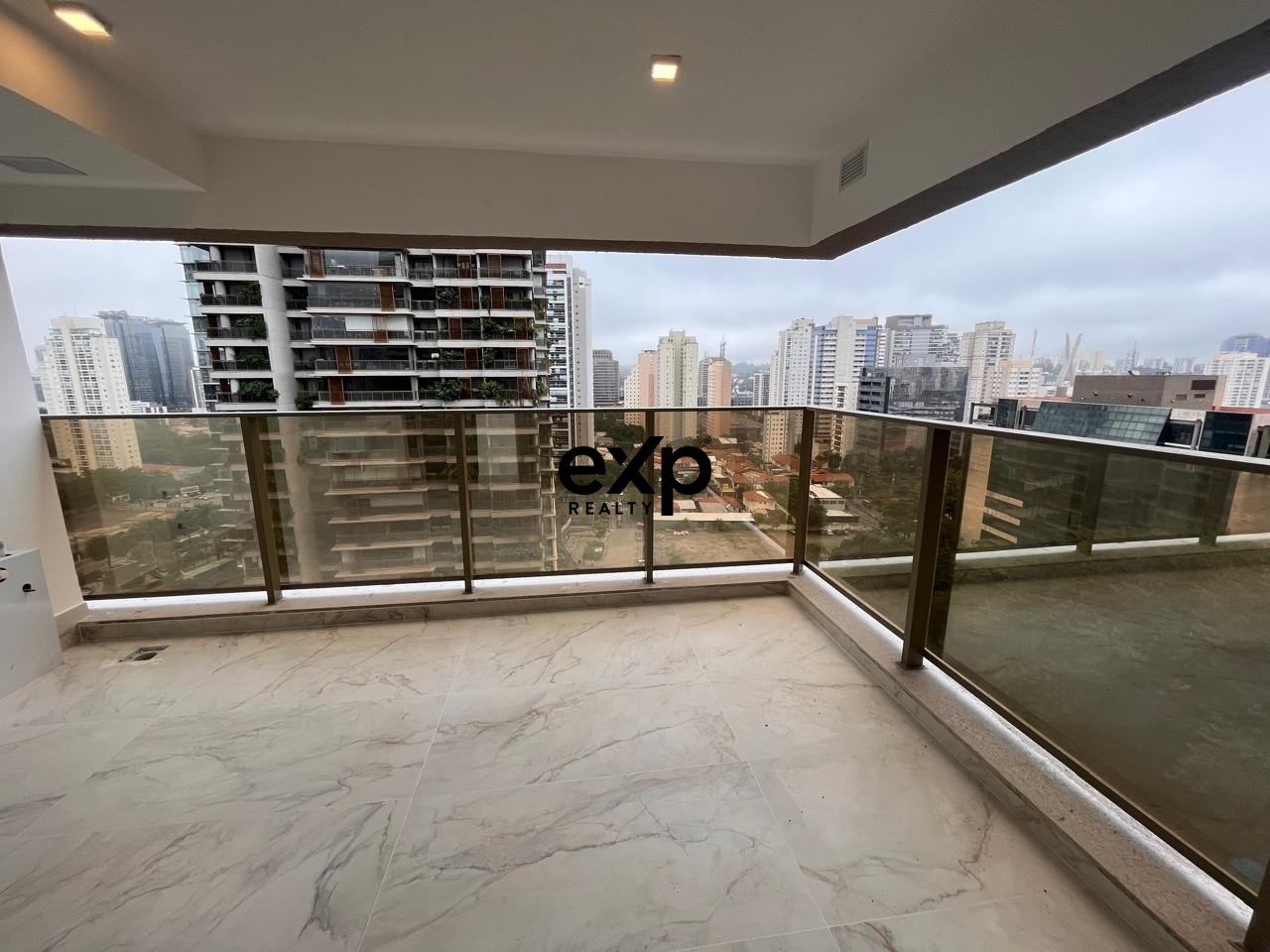 Apartamento  andar alto no Eden by Dror Brookiln em São Paulo