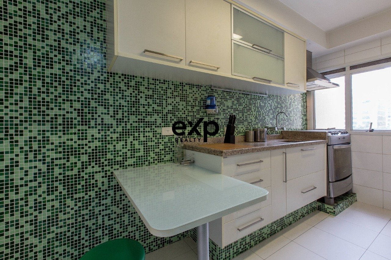 Apartamento 3 dorms  com 2 vagas para alugar, na Vila Olímpia