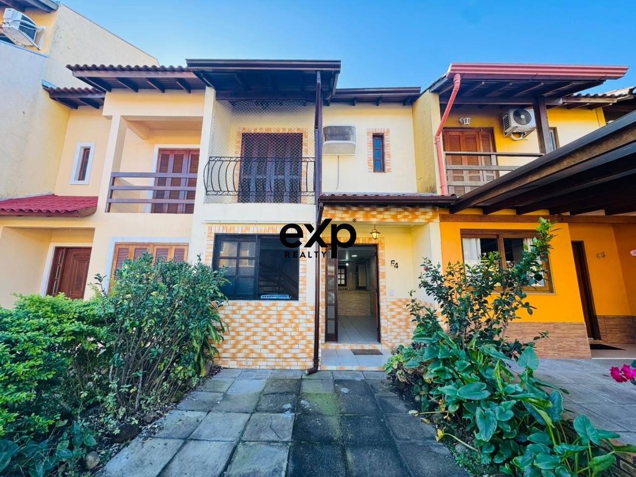 Condominium House with 2 Bedrooms for Sale