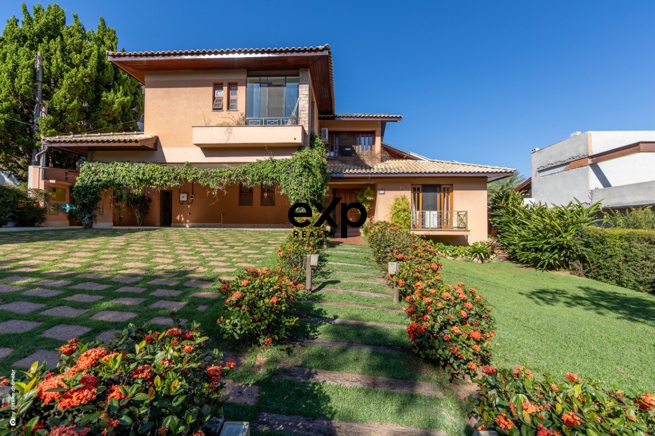 Casa à venda no Village Visconde de Itamaracá em Valinhos/SP | Alto Padrão | 507 m² | 4 dormitórios sendo 2 Suítes | R$ 4.300.000
