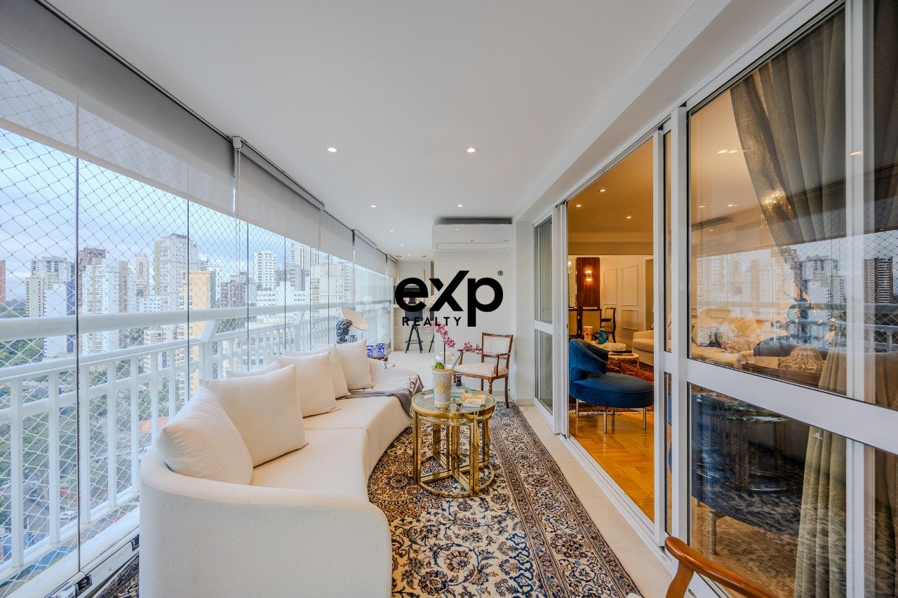 Apartamento à Venda | Vila Suzana | 248 m² | 4 Suítes | R$ 1.750.000