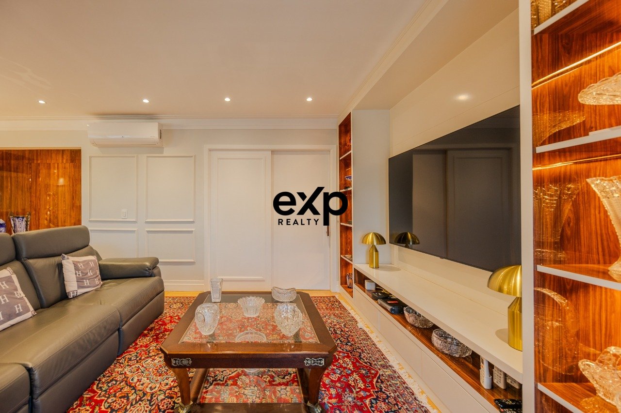 Apartamento à Venda | Vila Suzana | 248 m² | 4 Suítes | R$ 1.750.000