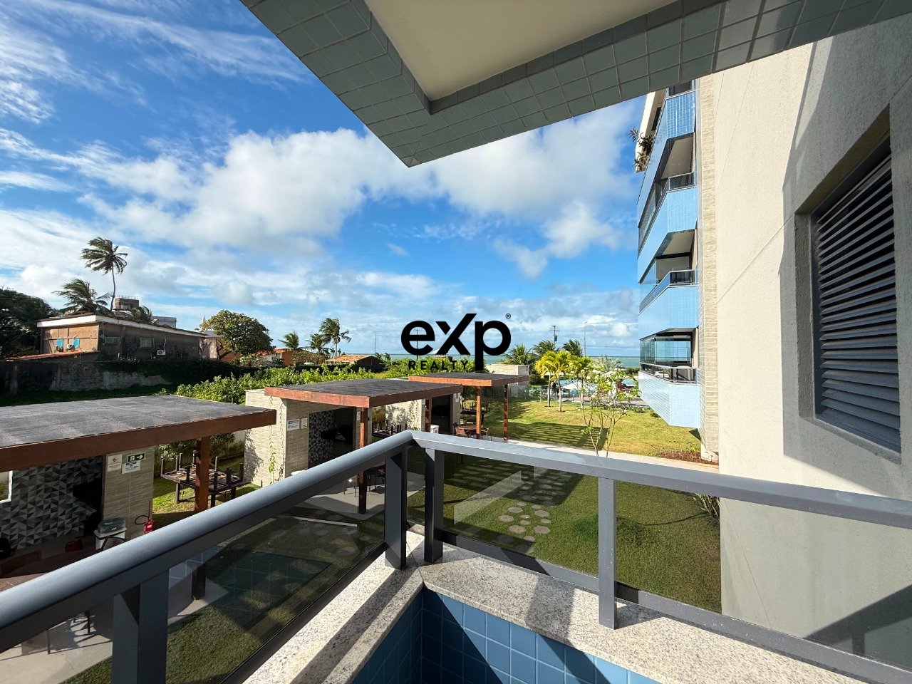 Vendo Apartamento Beira Mar Praia Formosa 3 quartos 88m Vista Mar definitiva
