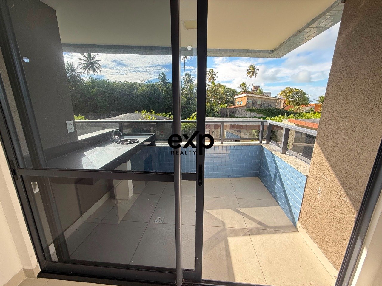 Vendo Apartamento Beira Mar Praia Formosa 3 quartos 88m Vista Mar definitiva