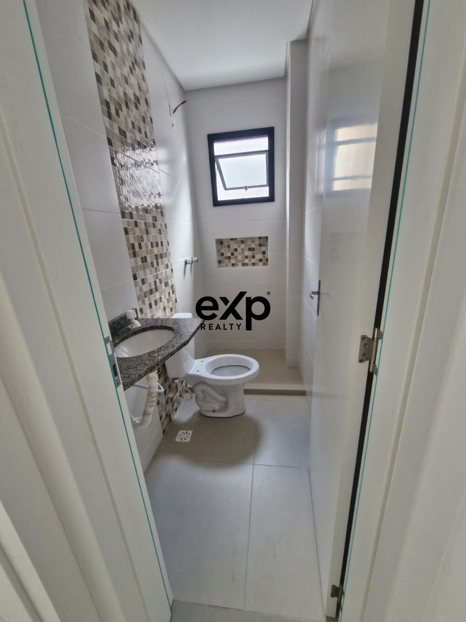 Apartamento à venda em Curitiba, Esper Jorge Chueri 1461 Cajuru Curitiba 82930-220, 23 m²