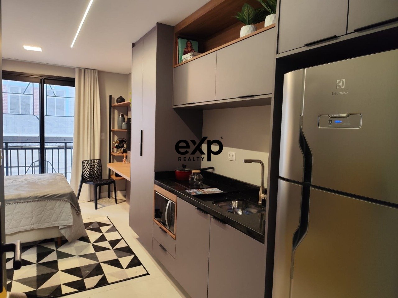 Apartamento à venda em Curitiba, Visconde de Nacar 1050 Centro Curitiba 80410-201, 29 m²
