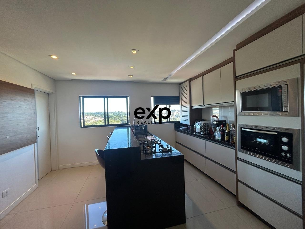 Apartamento à venda em Campo Largo, Francisco Xavier de Almeida Garret 2628 Centro Campo Largo 83601-230, 122 m²