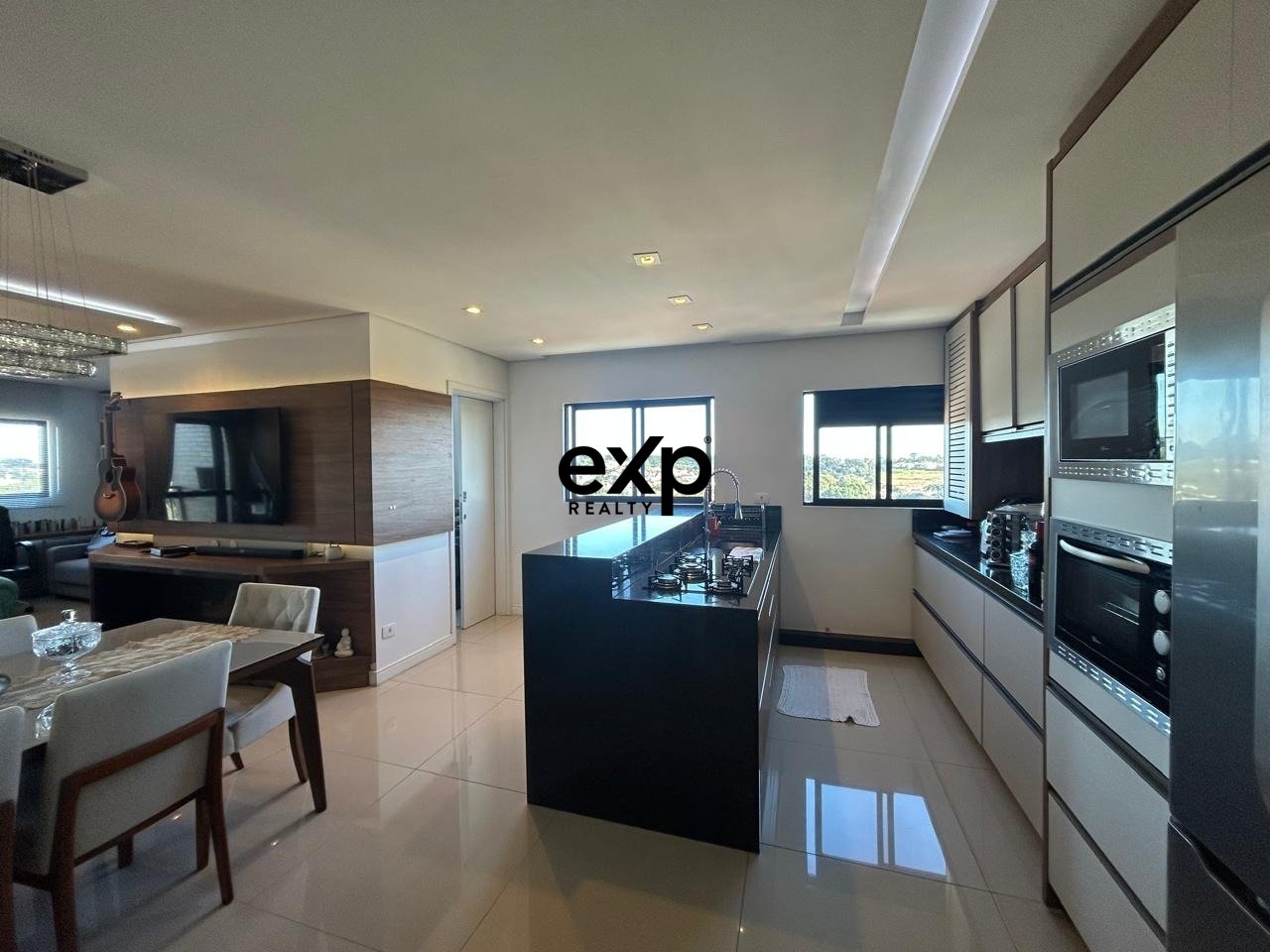 Apartamento à venda em Campo Largo, Francisco Xavier de Almeida Garret 2628 Centro Campo Largo 83601-230, 122 m²