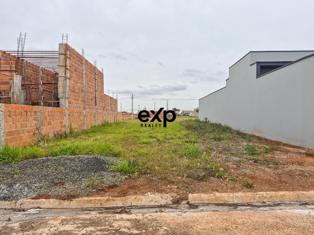 Terreno plano de 254 m² no Residencial Colinas do Engenho II - Limeira