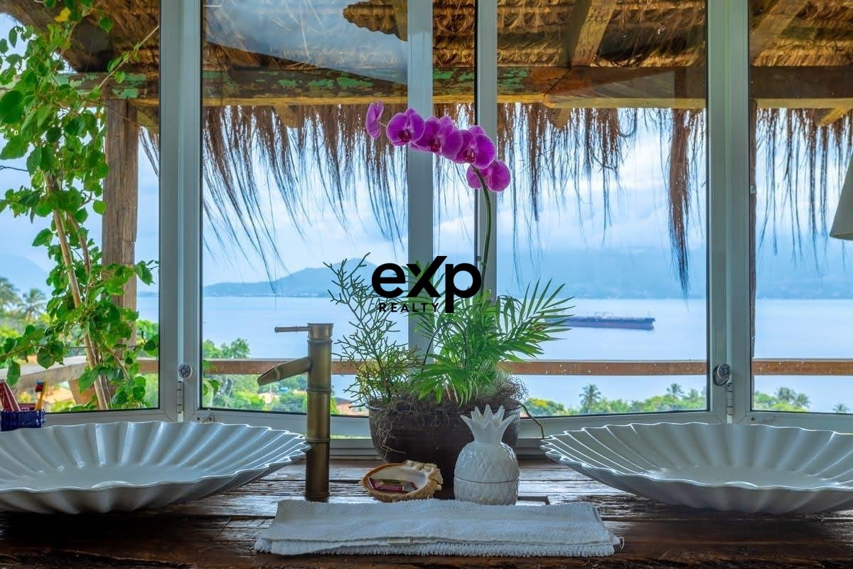 Casa em Condomínio à venda em Ilhabela, Perimetal Norte 4700 Praia da Armacão Ilhabela 11636-100, 2600 m²
