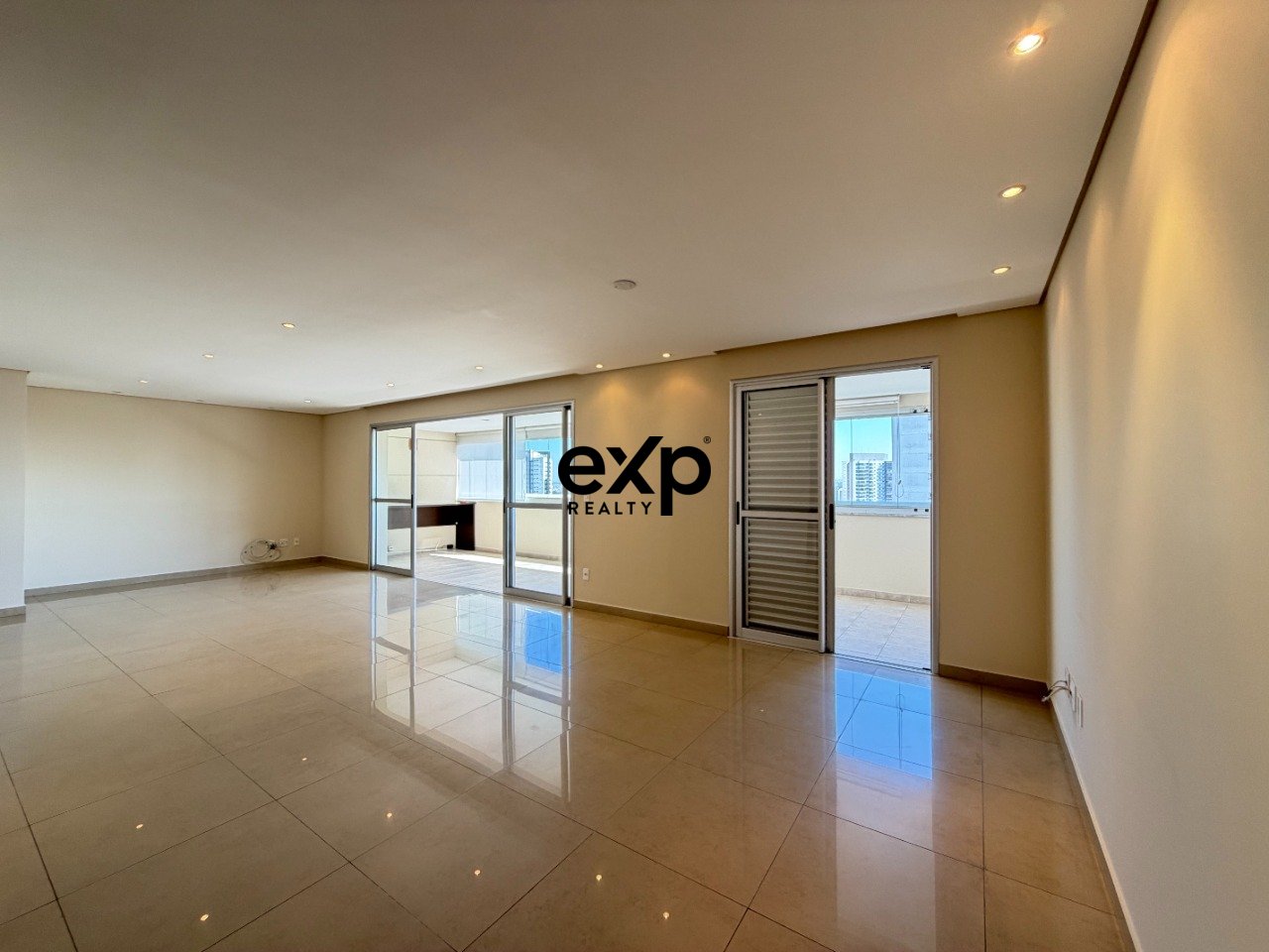 Apartamento à Venda e Locação | Vila Andrade (Morumbi) | 3 Suítes | R$ 1.500.000
