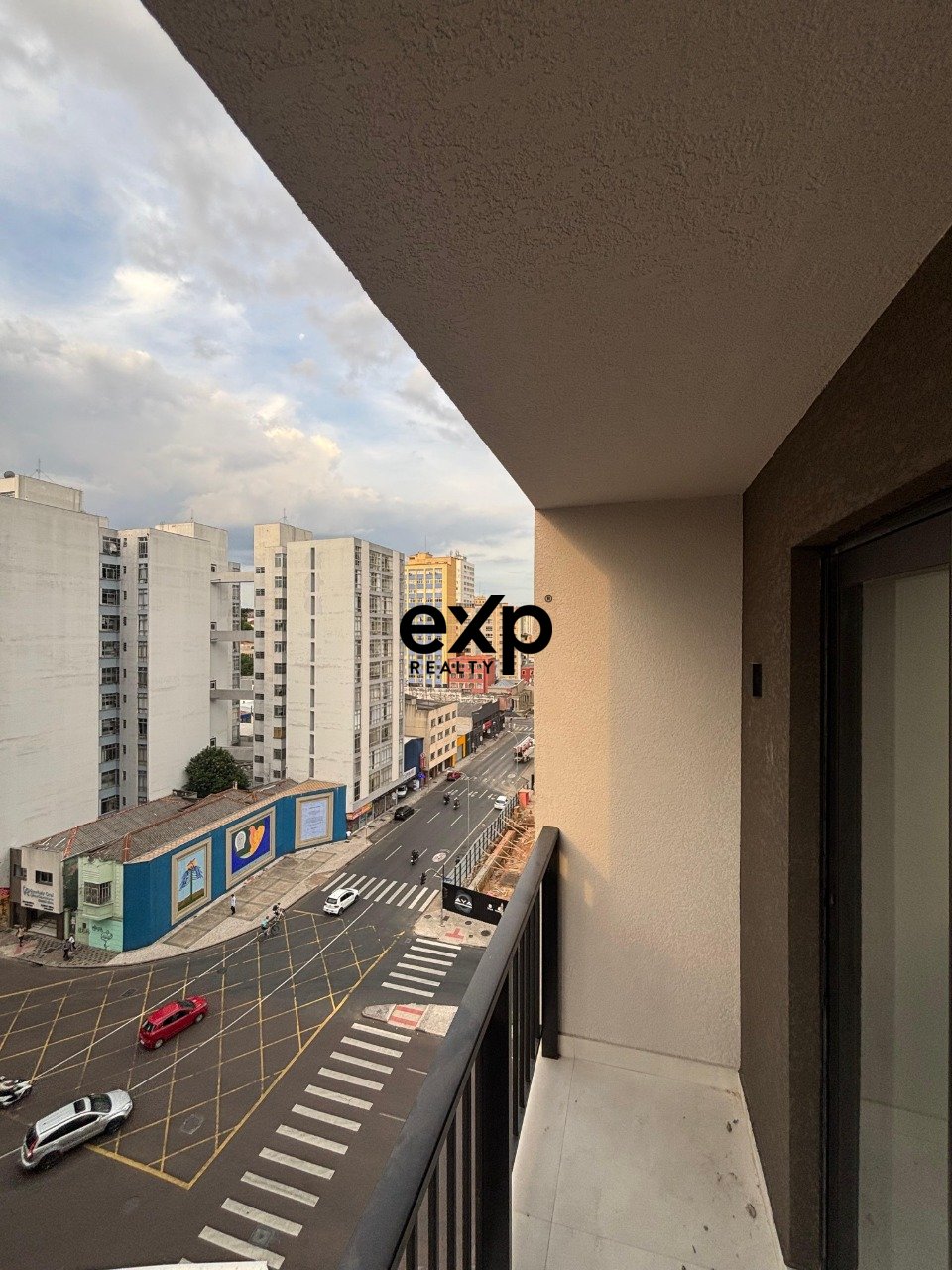 Apartamento à venda em Curitiba, Visconde de Nacar 1050 Centro Curitiba 80410-201, 29 m²