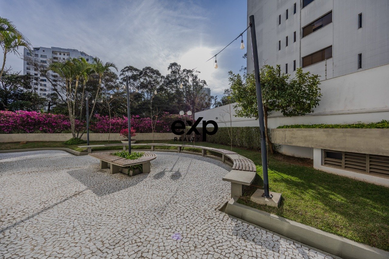 Apartamento à Venda - Vila Andrade - 209,65 m², 3 Dormitórios e 2 Suítes -R$ 1.350.000