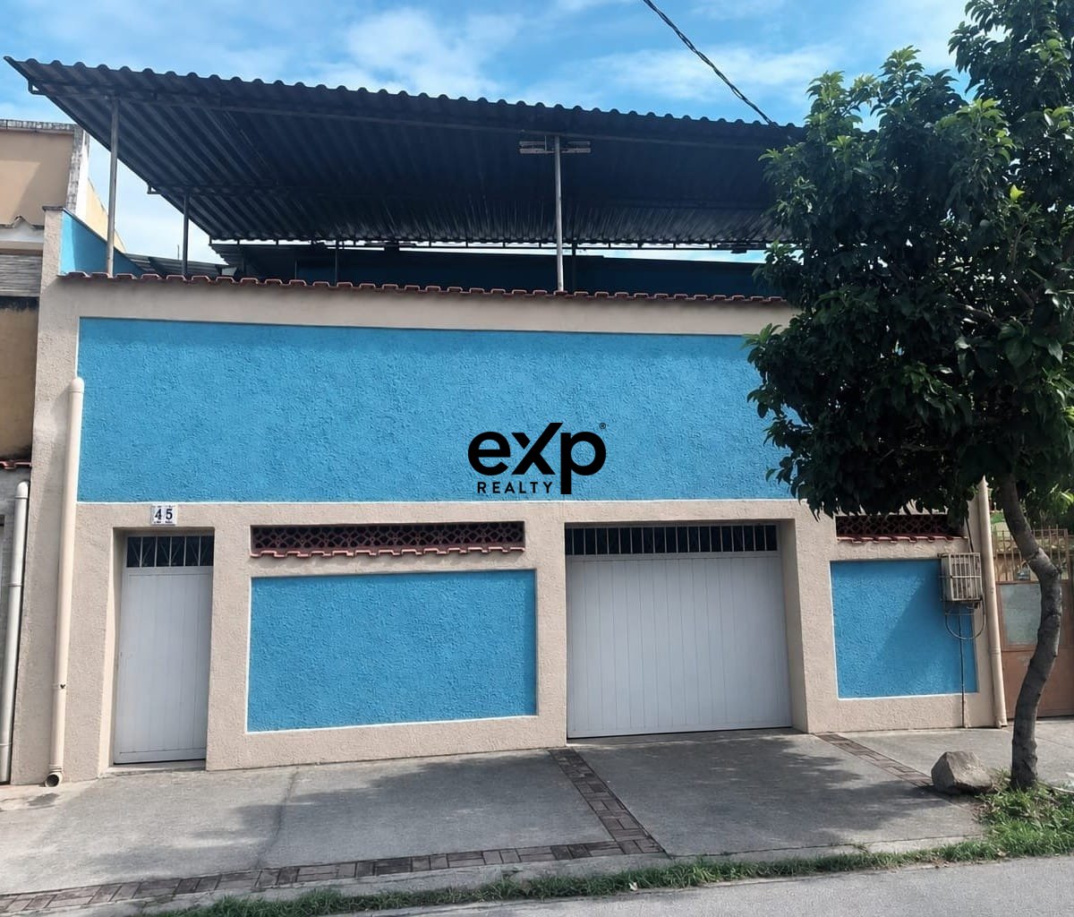 Casa á venda em Cavalcanti Rio de Janeiro.