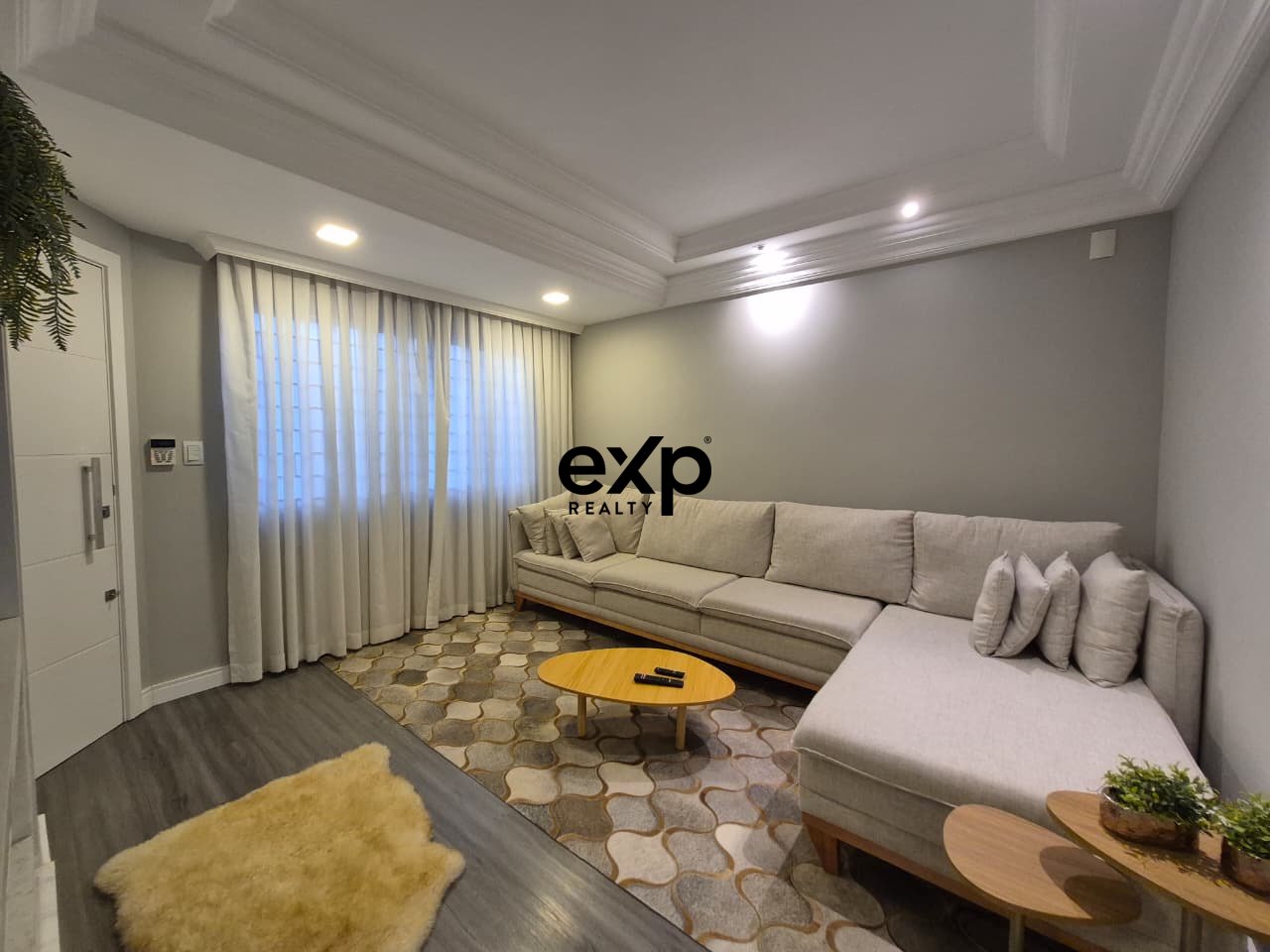 Triplex de Alto Padrão à Venda | São Domingos | São José dos Pinhais