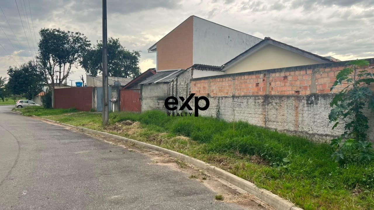 Terreno com 453 m² em Pinhais - Duas frentes