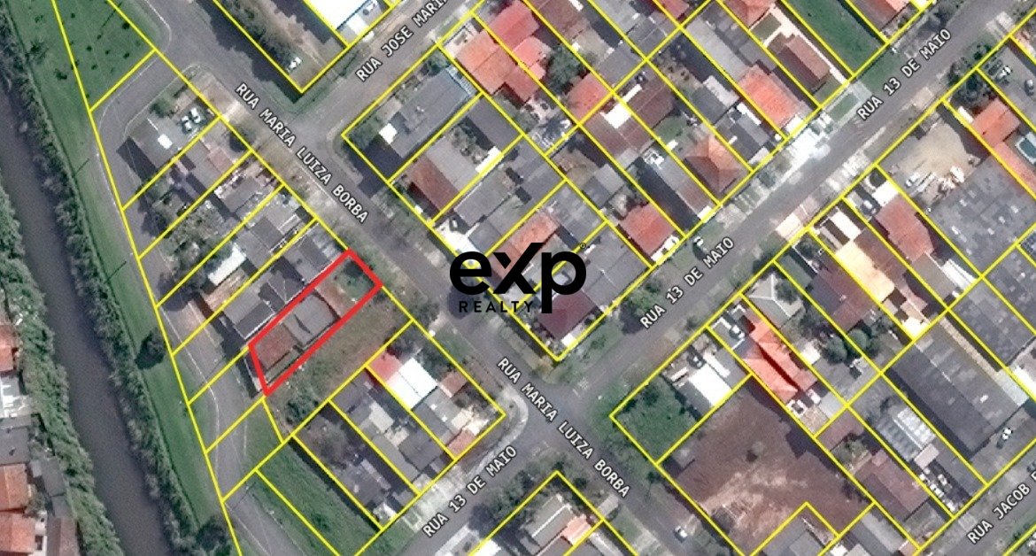 Terreno com 453 m² em Pinhais - Duas frentes