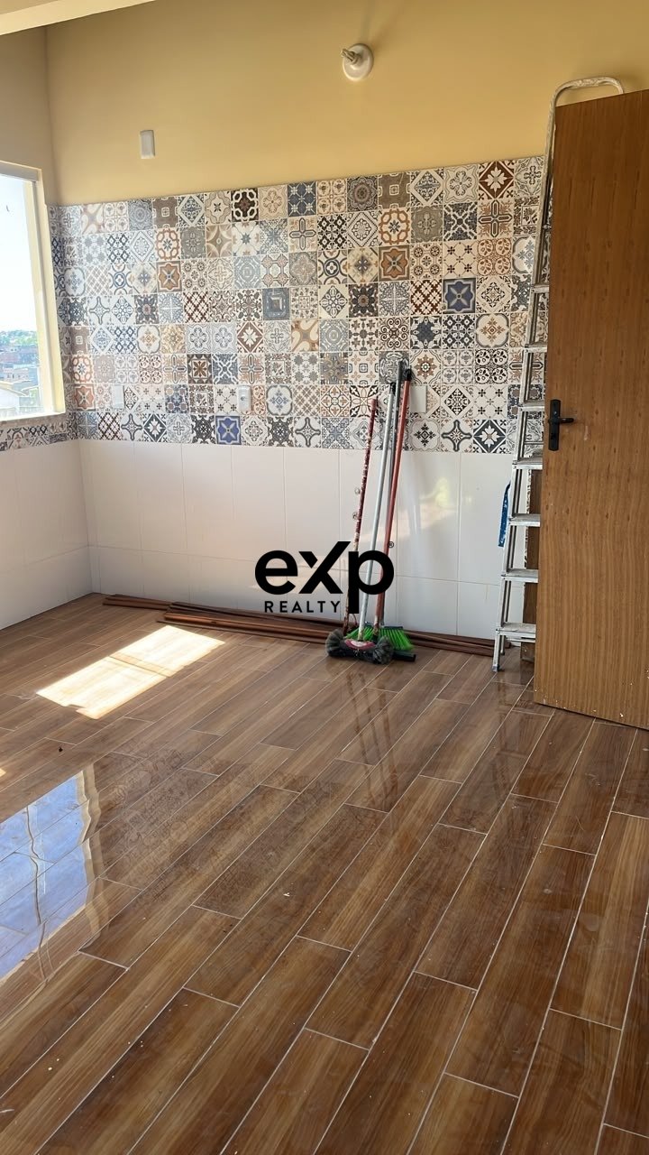 Casa à venda em salvador, Rua Luis Eduardo Magalhaes 42 itapoan salvador 41630-700, 300 m²