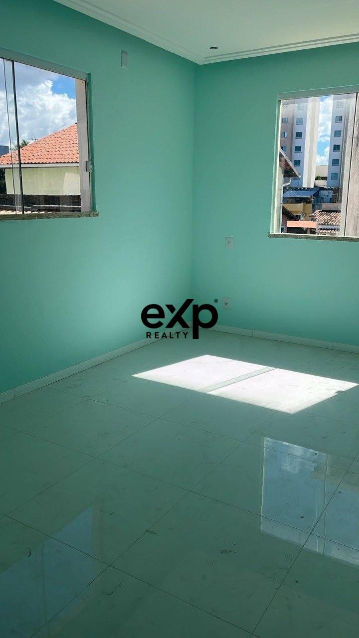 Casa à venda em salvador, Rua Luis Eduardo Magalhaes 42 itapoan salvador 41630-700, 300 m²