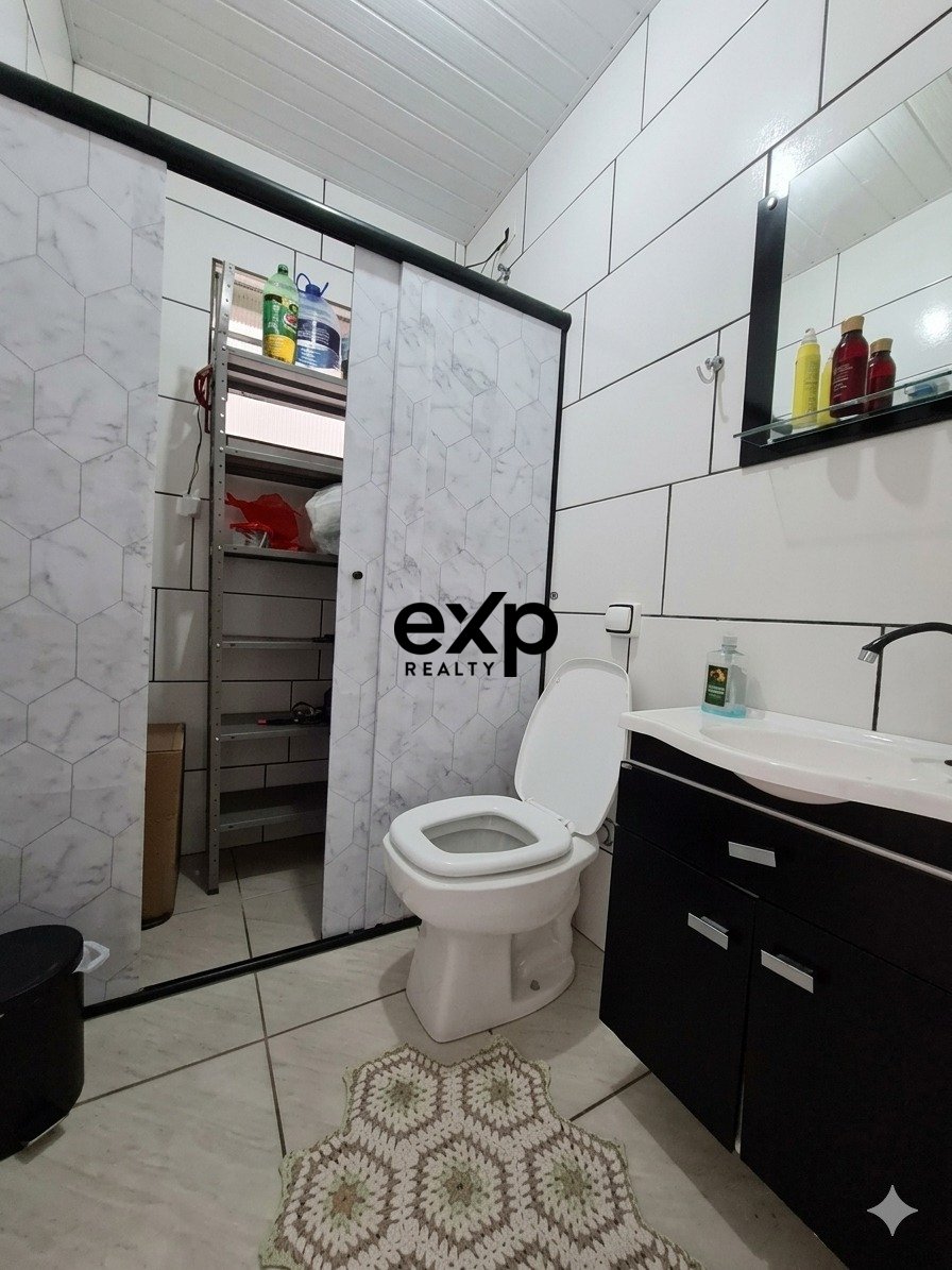 Sobrado com 3 Quartos à venda, 166m² - Sítio Cercado