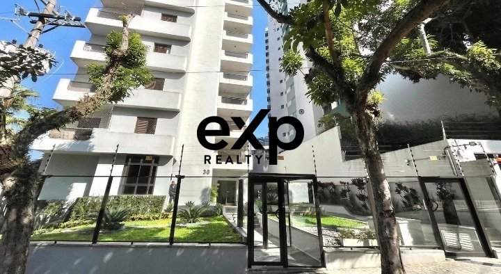 Apartamento à venda | 126m² reformado | 3 dorms (1 suíte) | 2 vagas e depósito | Chácara Inglesa, São Paulo