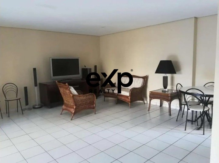Apartamento à venda | 126m² reformado | 3 dorms (1 suíte) | 2 vagas e depósito | Chácara Inglesa, São Paulo