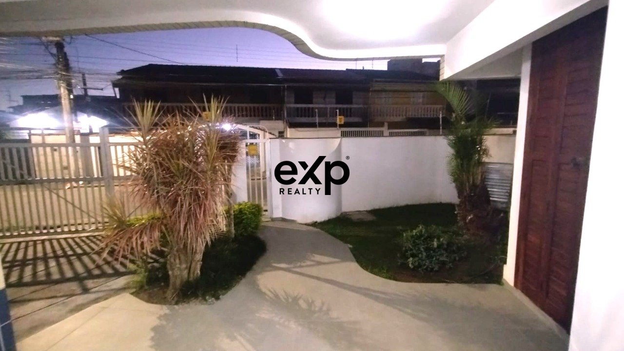 Apartamento no Centro de Ubatuba | 2 Dormitórios | 1,1 km da Praia do Cruzeiro