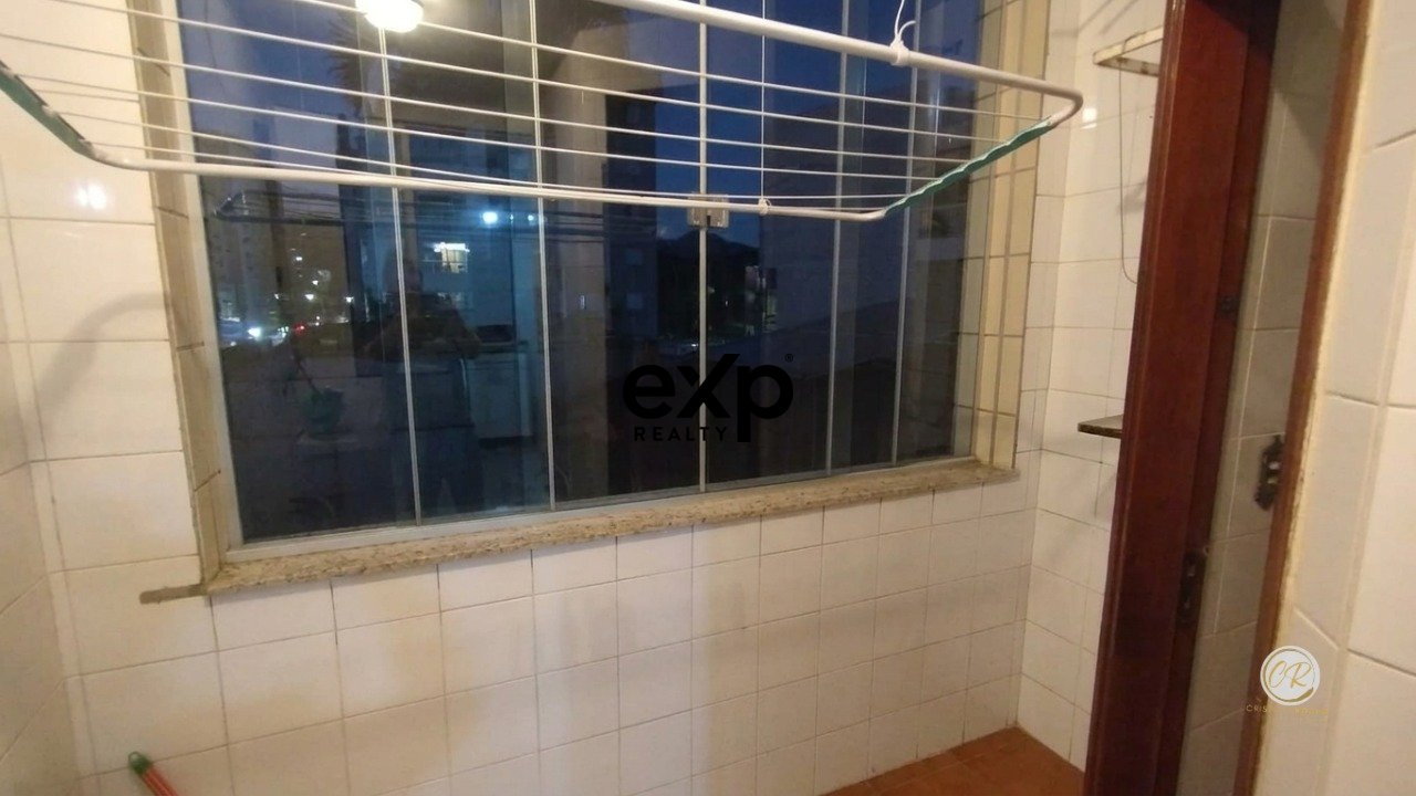 Apartamento no Centro de Ubatuba | 2 Dormitórios | 1,1 km da Praia do Cruzeiro