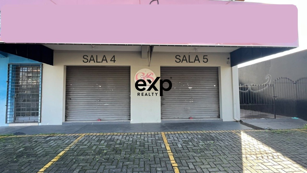 Excelente Oportunidade Comercial: Loja/Sala Térrea com Vaga Exclusiva na Frente
