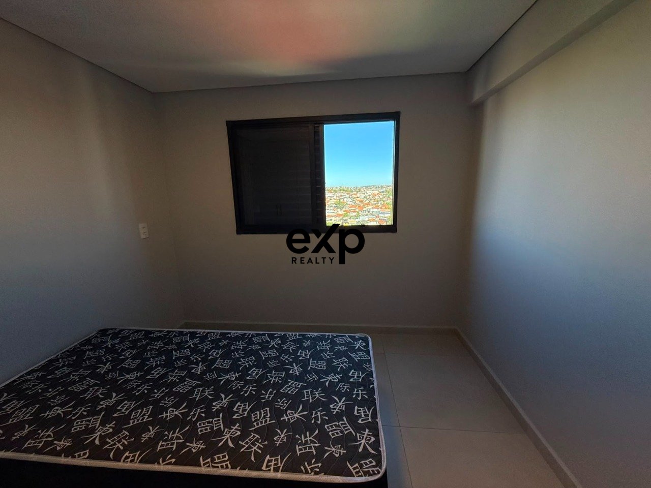 Apartamento com 2 Dorms, sendo 1 suíte mobiliado e decorado no Alvinópolis - Atibaia