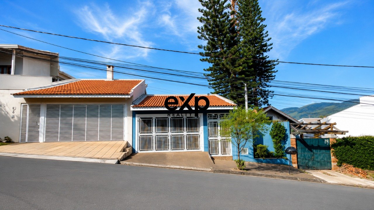 Casa térrea com 3 quartos no Jardim Novo Mundo - Jundiaí