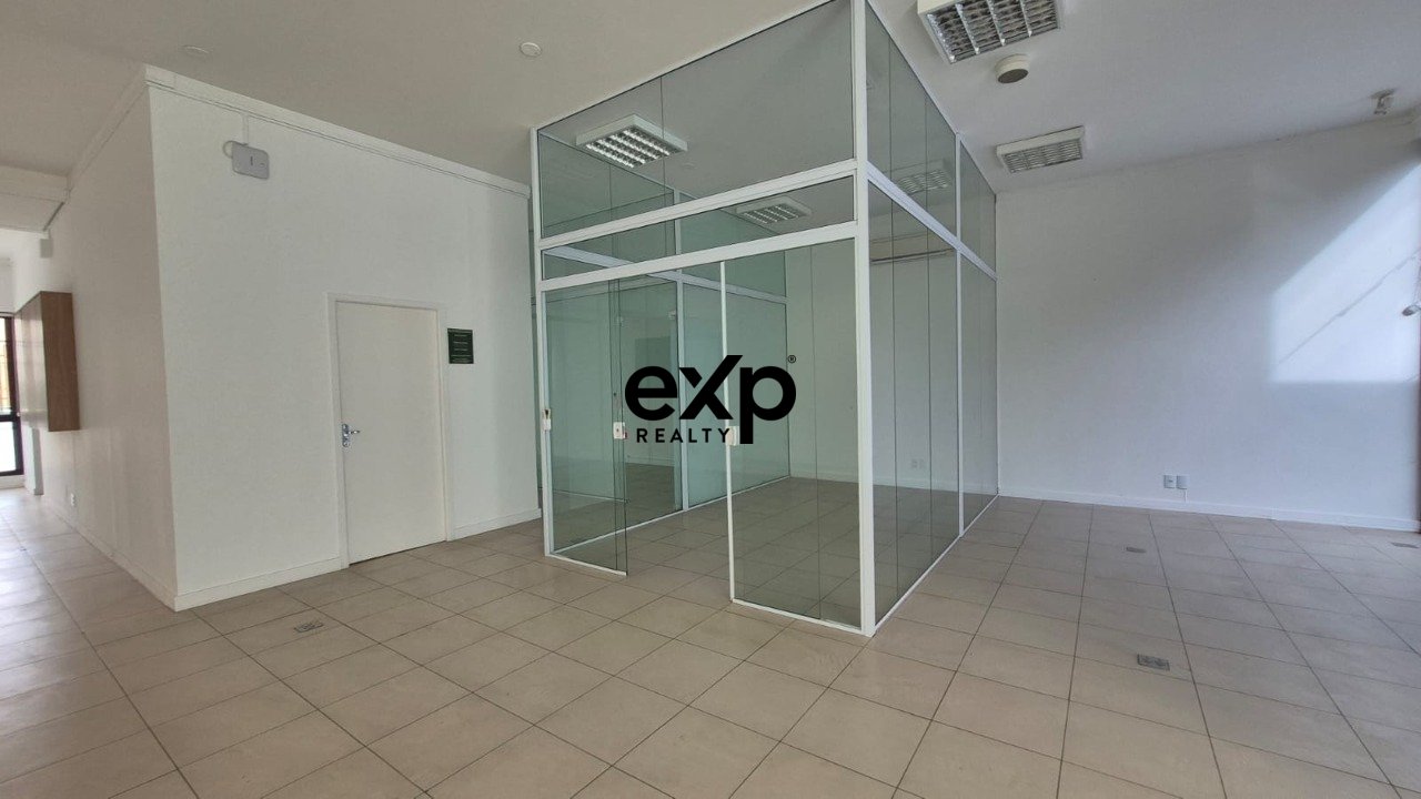 Prédio Comercial para Locação no Cambuí - 495m2 - excelente ponto - 15 vagas de garagem, 8 banheiros, 12 salas