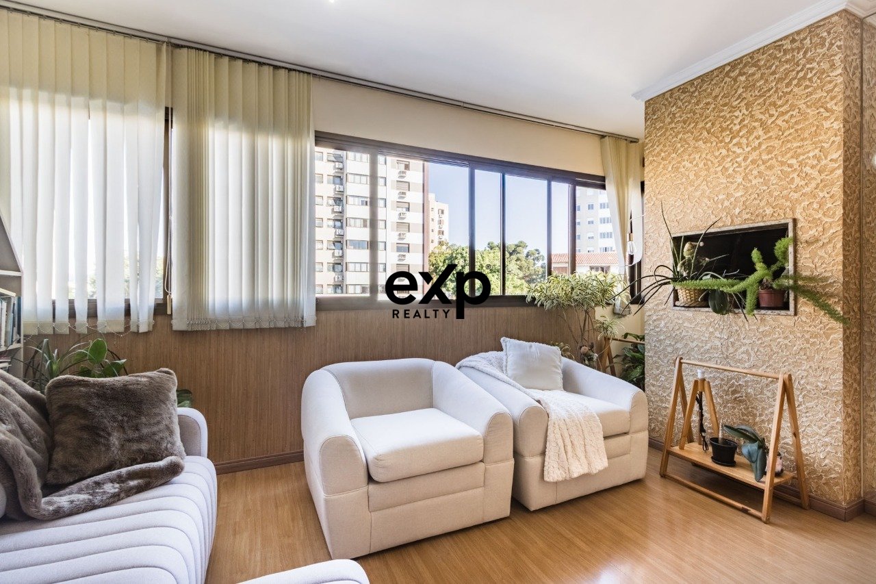 Apartamento de 94 m² com 3 Dormitórios, Suíte, Churrasqueira e 2 Vagas Cobertas no Cristo Redentor
