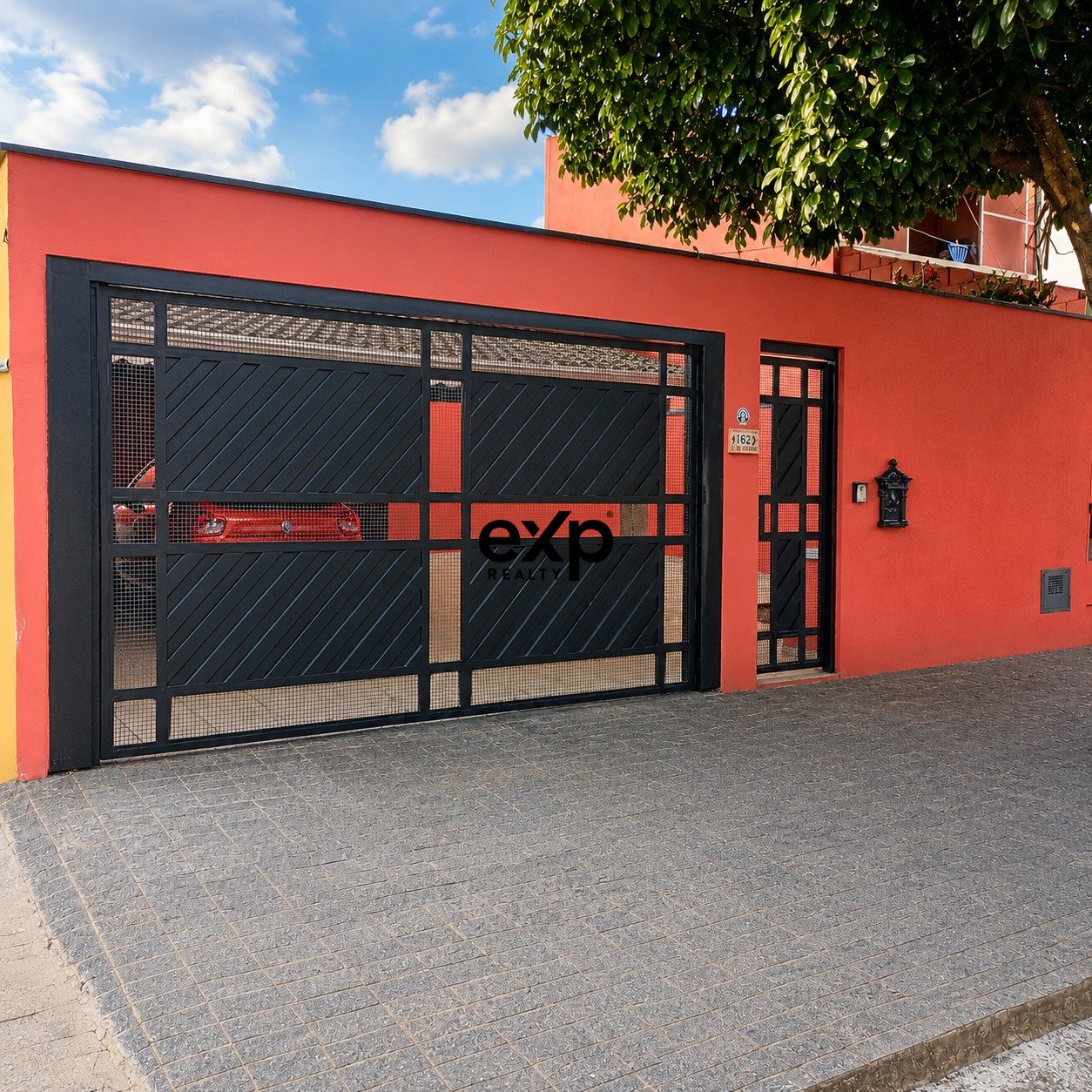 Casa térrea com 3 quartos e edícula - 1 suíte - Recanto Quarto Centenário