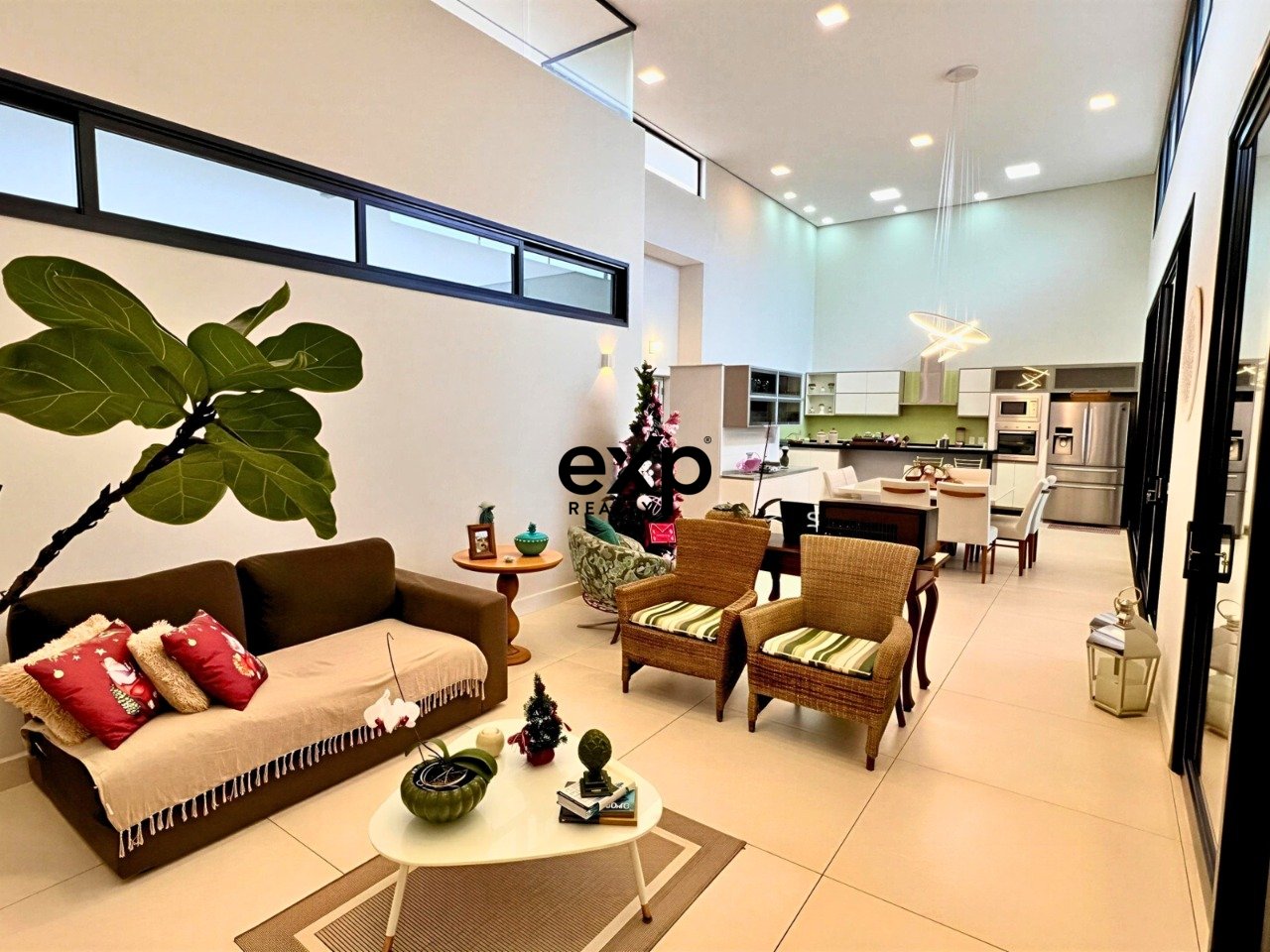 CASA TÉRREA INTEGRADA À VENDA 3 SUÍTES - COND. PORTO SEGURO VILLAGE - VALINHOS