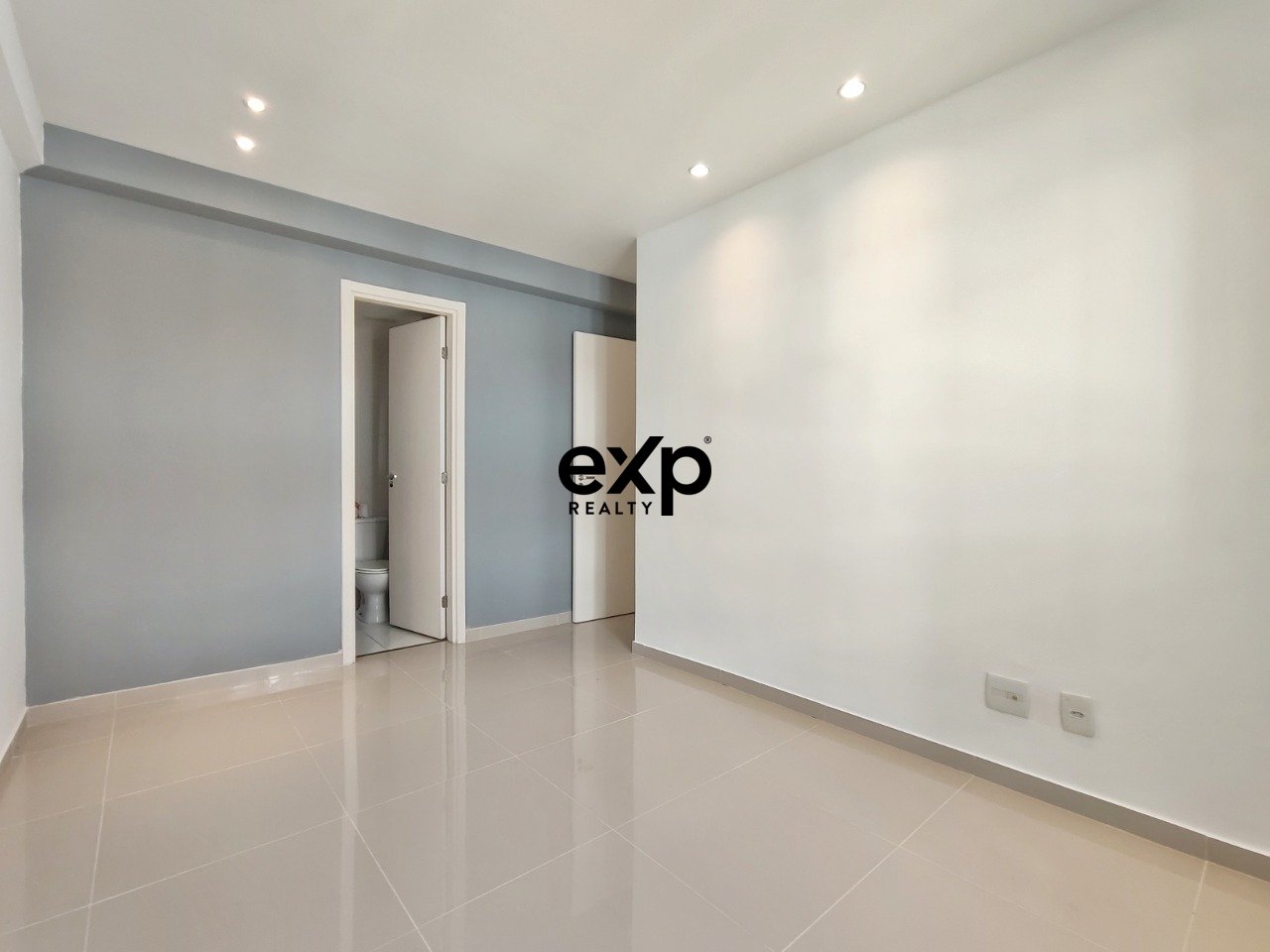 Apartamento à Venda no condomínio Fiore de Itaipava, 70,89 m² por R$ 480.000,00 - Petrópolis, RJ