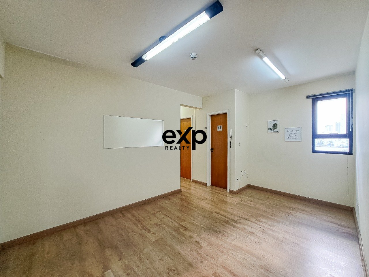 Sala Comercial à Venda na Vila Itapura em Campinas | 66 m² | 2 Salas | 1 Vaga | R$ 330.000