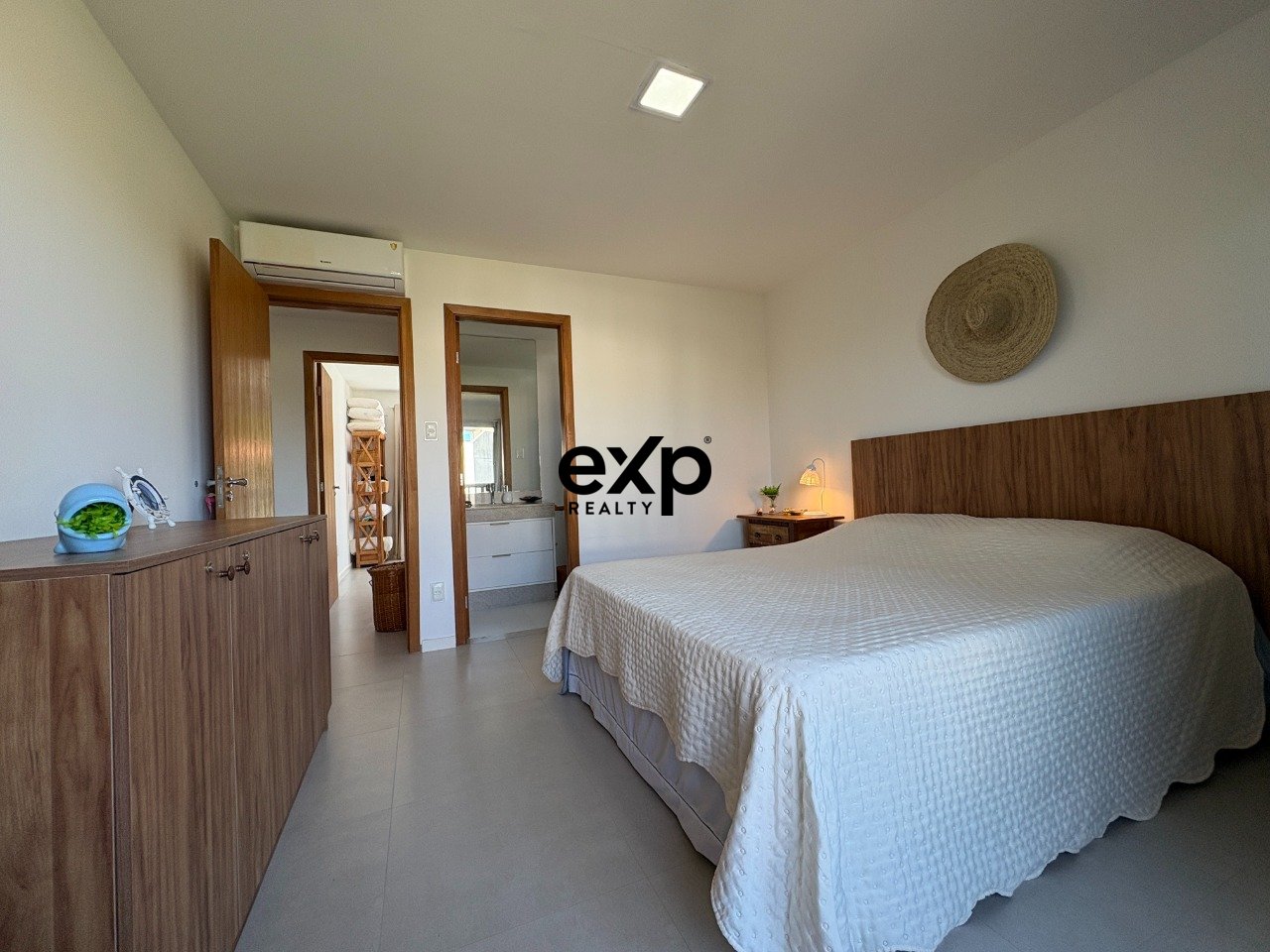 APARTAMENTO 2/4 À VENDA NA GAMBOA DO MORRO ? RESERVA DOS CORAIS