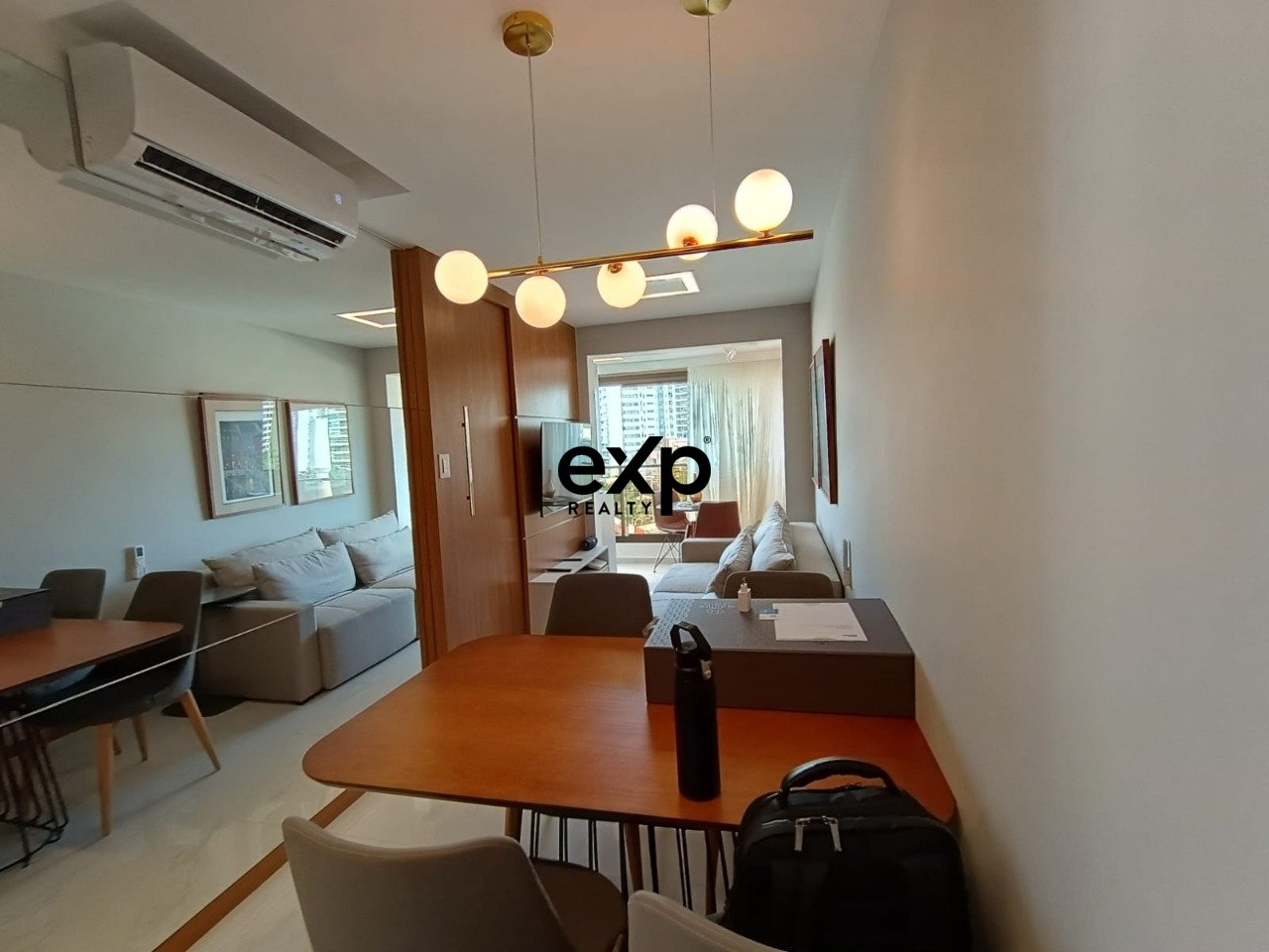 Apartamento 1 Quarto com Varanda Gourmet | Smart Convenções